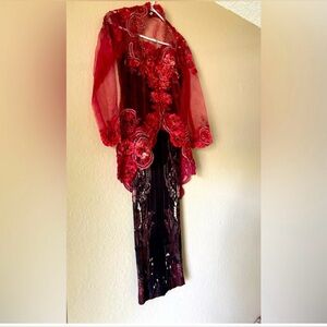 Kebayak Indonesia size L red color
Elegant Red and Black Embroidered Dress Set